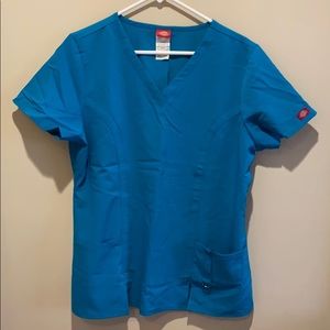 Nursing scrub top